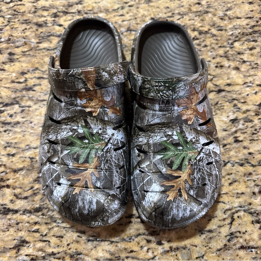 Mens Sz 5 Rugged Shark Camo Real Tree Edge Slides Clogs Slipper Camouflage NWOT